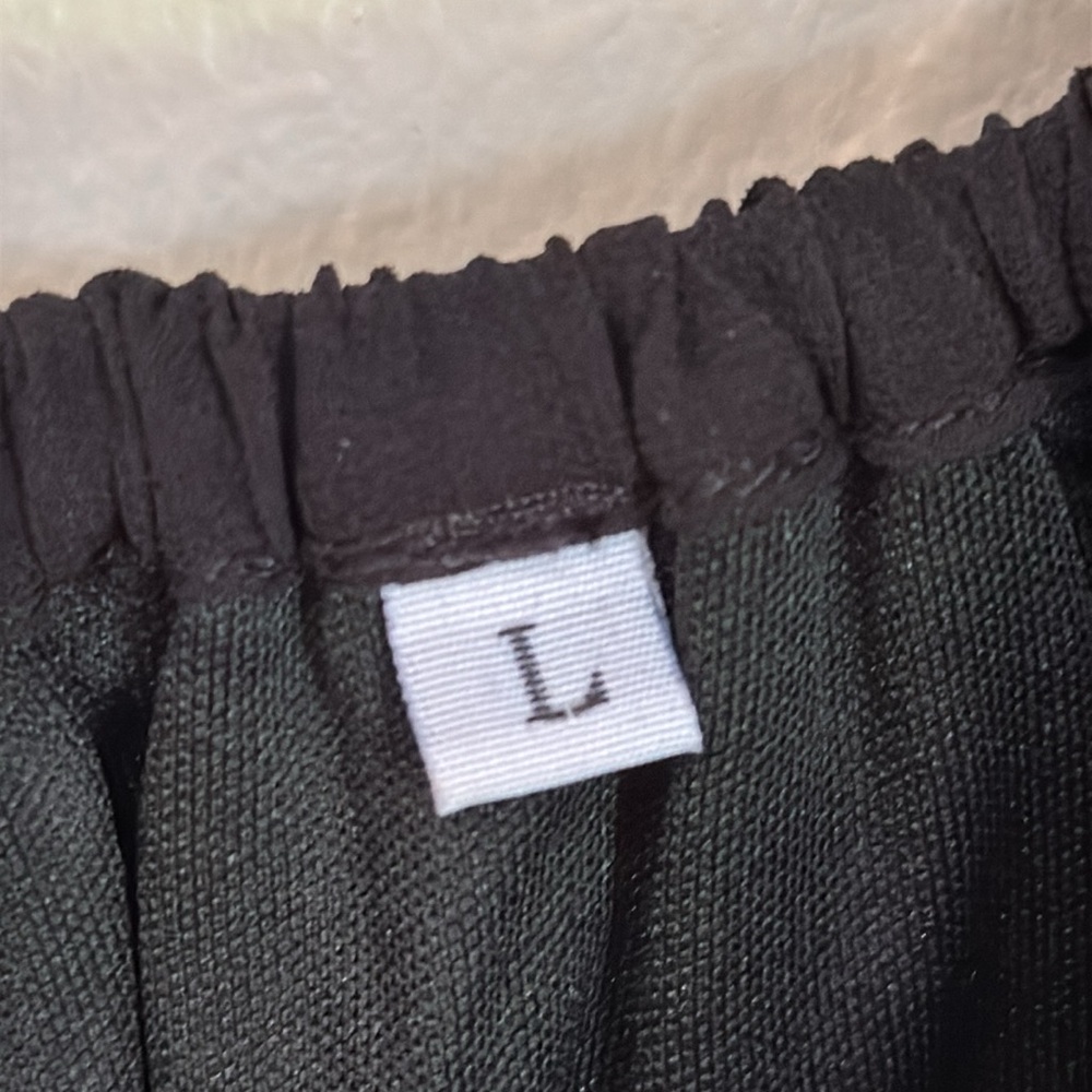 Off-Shoulder Tiered Black Midi Dress - Picture 6 of 9